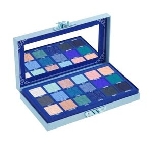 BNWT J-Star Blue Blood Make Up Pallet